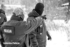 [VIDEO] Zbrodnia sprzed lat bliska wykrycia. Przełomowe działania policjantów z „ARCHIWUM X” z Gorzowa